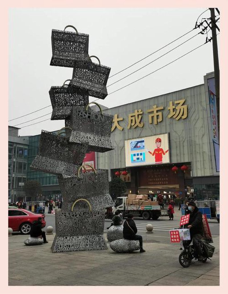 成都零售业动态：市场复苏与创新趋势